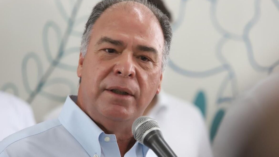 ”Mentor do governador Paulo Câmara, Danilo levou Pernambuco a liderar ranking de pobreza no Brasil”, diz Fernando Bezerra Coelho