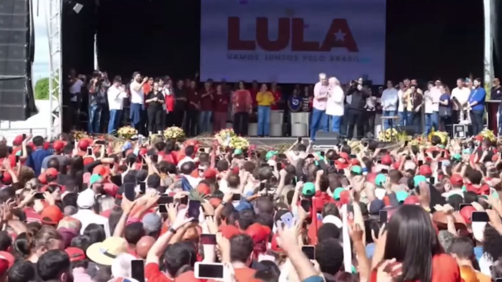 Danilo passa vexame total com vaias em evento com Lula em Pernambuco