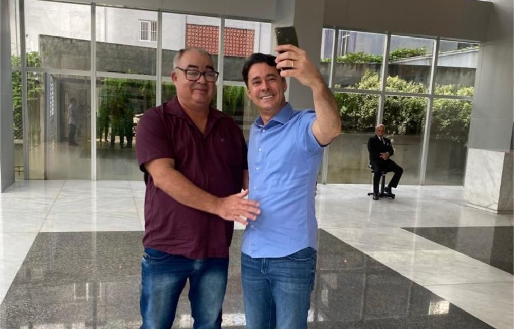 Anderson amplia bases na Mata Norte com apoio de ex-prefeito de Glória do Goitá