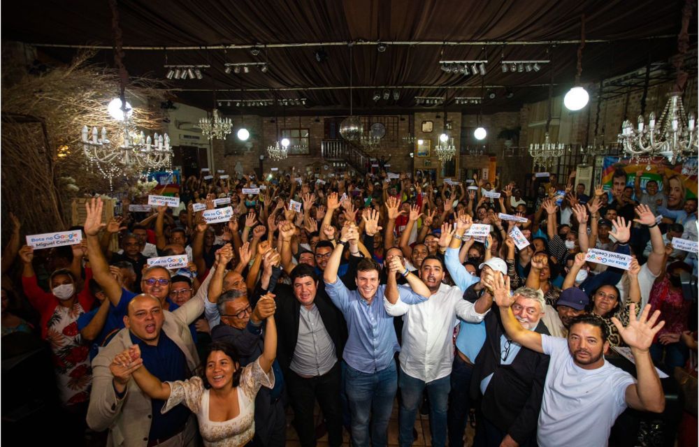 Em grande ato de adesão, Miguel recebe apoio de vereadores e mostra força no Paulista