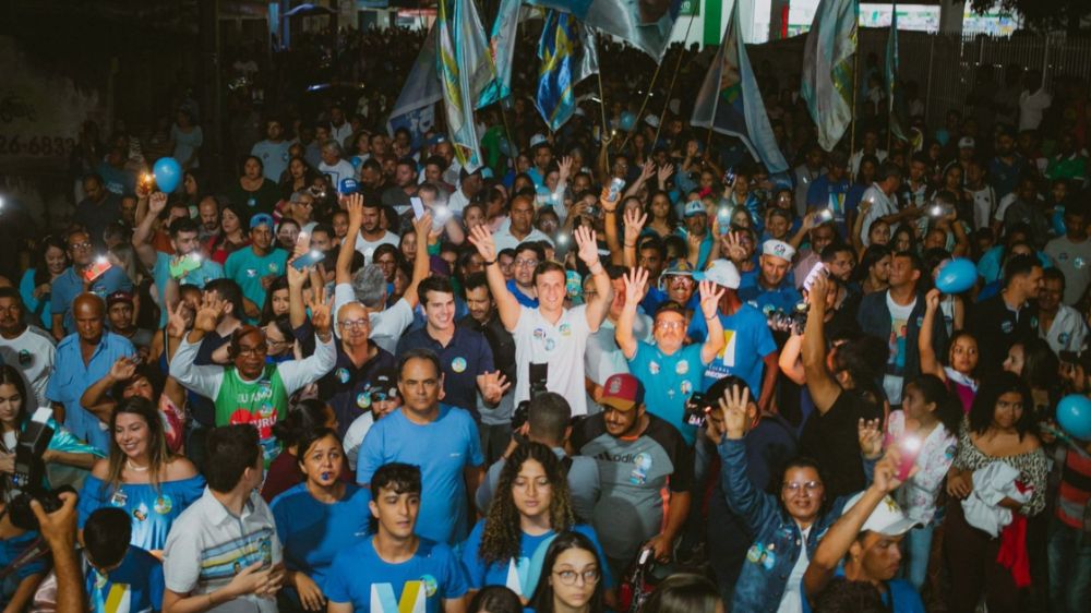 Em Belo Jardim, Miguel reúne multidão e convoca o Agreste: “está na hora de dar tchau ao atraso”