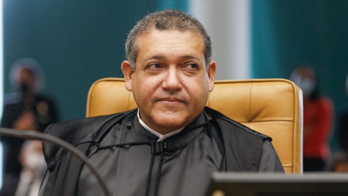 Ministro do STF mantém liberação de crédito consignado para o Auxílio Brasil