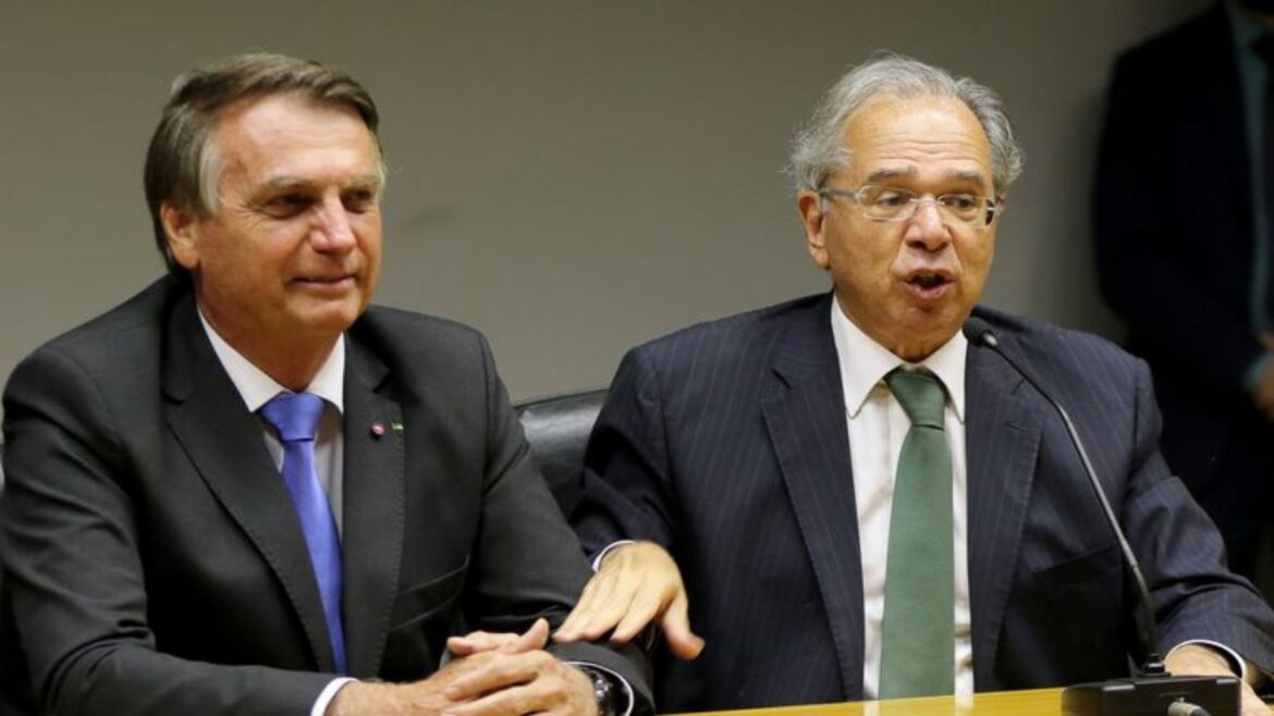 Desemprego no Brasil cai para 8,7% no terceiro trimestre, revela IBGE