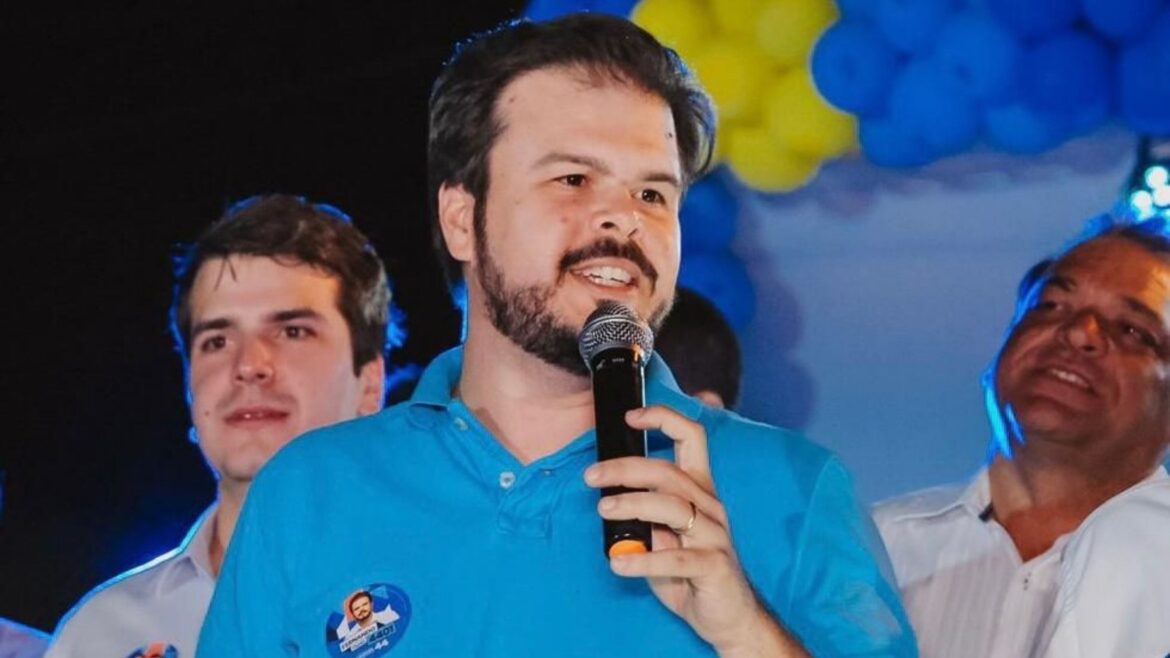 Com 155 mil votos, Fernando Filho é o deputado mais votado do Sertão