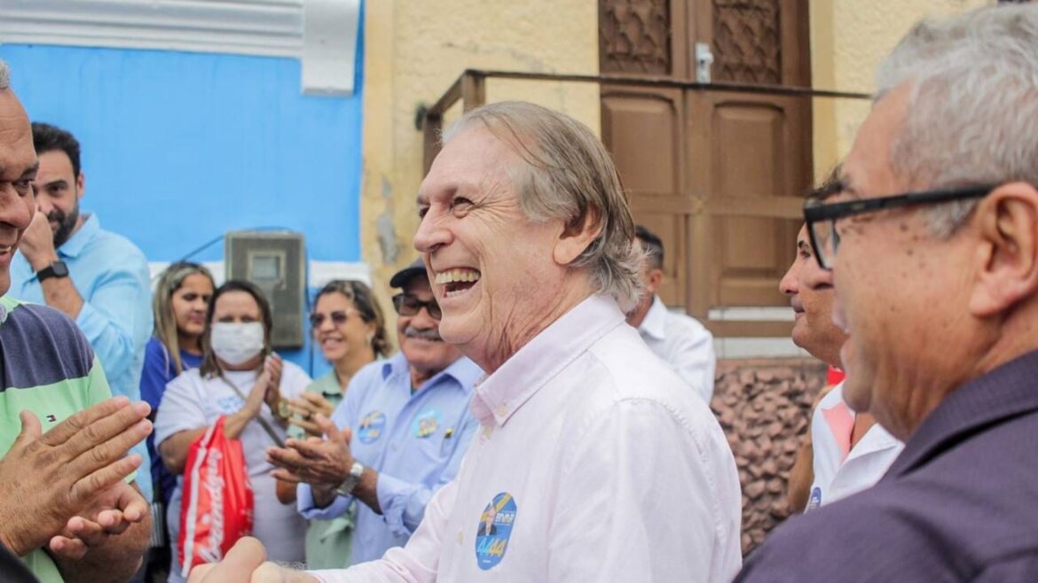 Luciano Bivar agradece aos pernambucanos após reeleição para deputado federal
