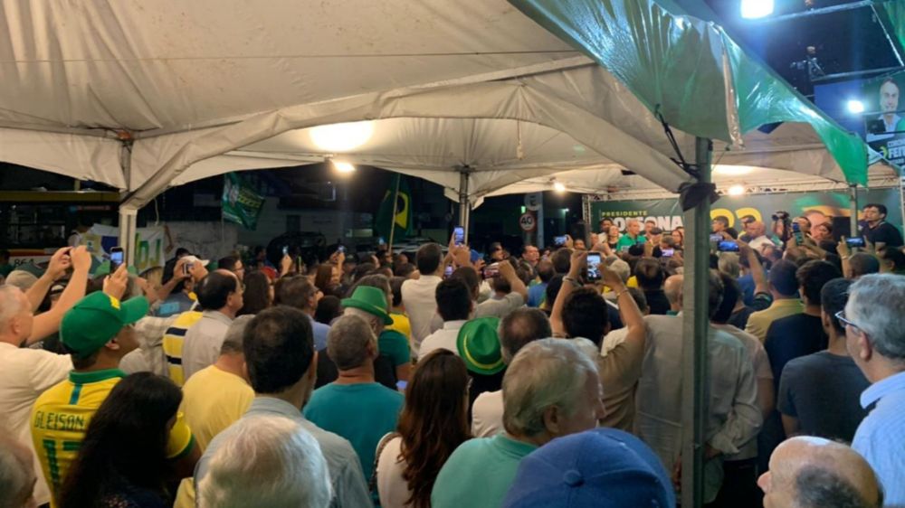 Comitê do Coronel Alberto Feitosa é reinaugurado como Comitê de Bolsonaro com milhares de pessoas presentes