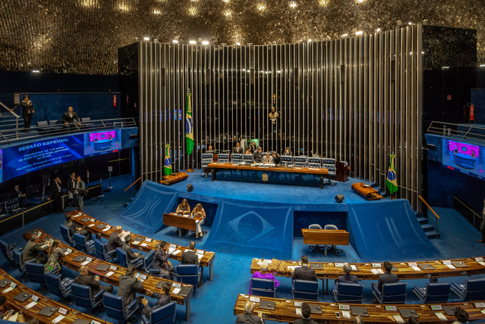 Deputados e Senadores tomam posse no Congresso Nacional