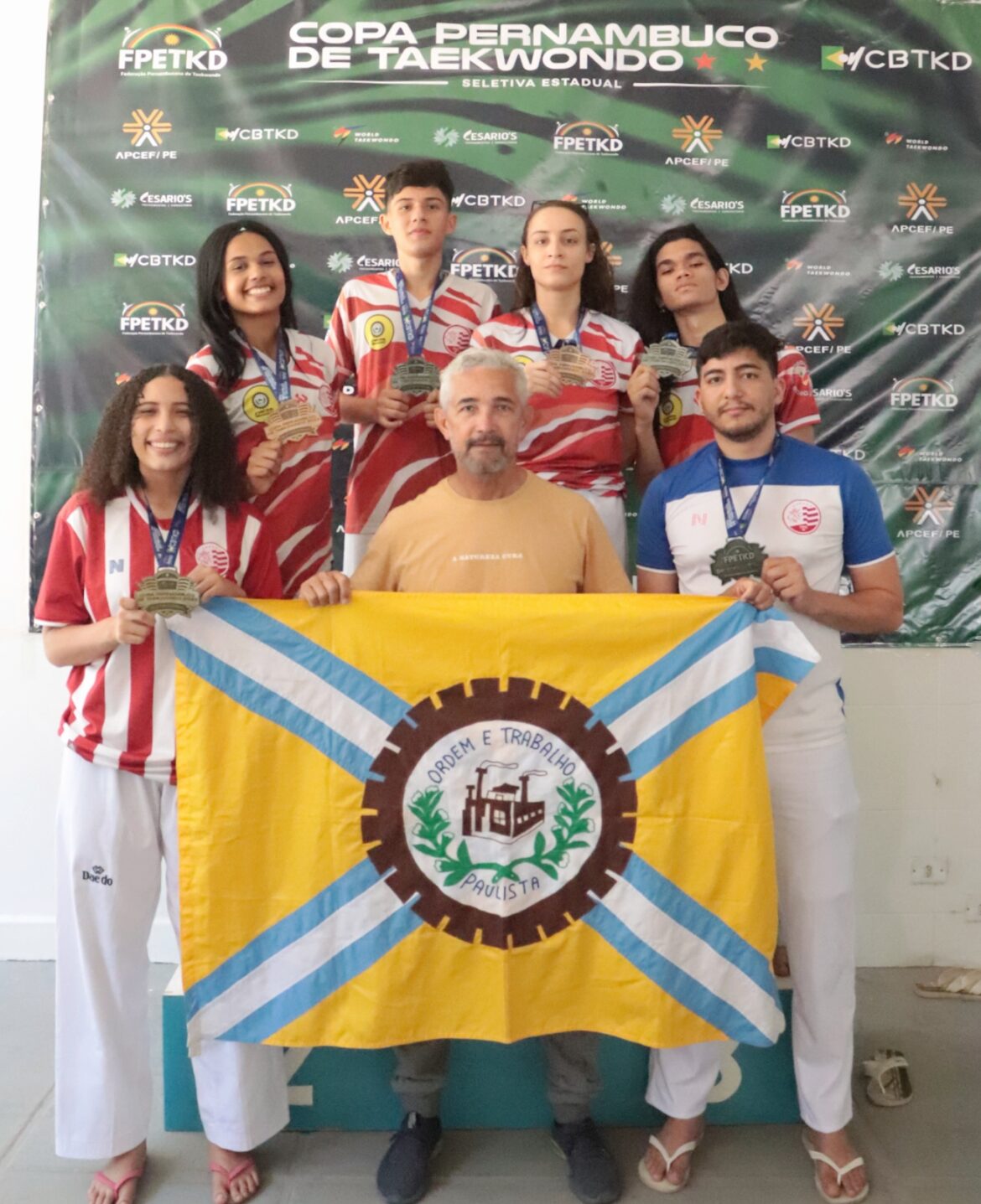Atletas de Paulista se preparam para a Copa do Brasil de Taekwondo