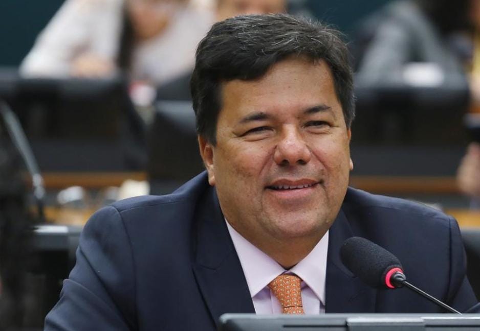 Mendonça é reconduzido à presidência do União Brasil Recife
