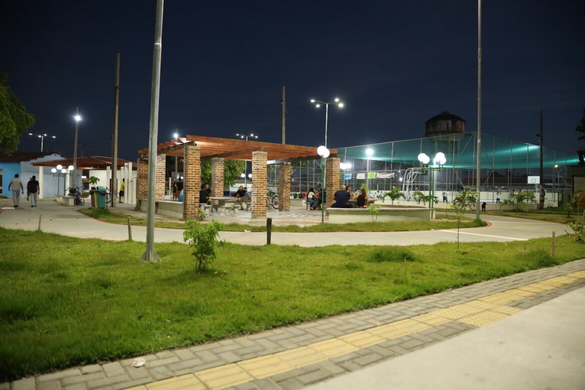 Yves Ribeiro inaugura Praça no bairro Nossa Senhora da Conceição