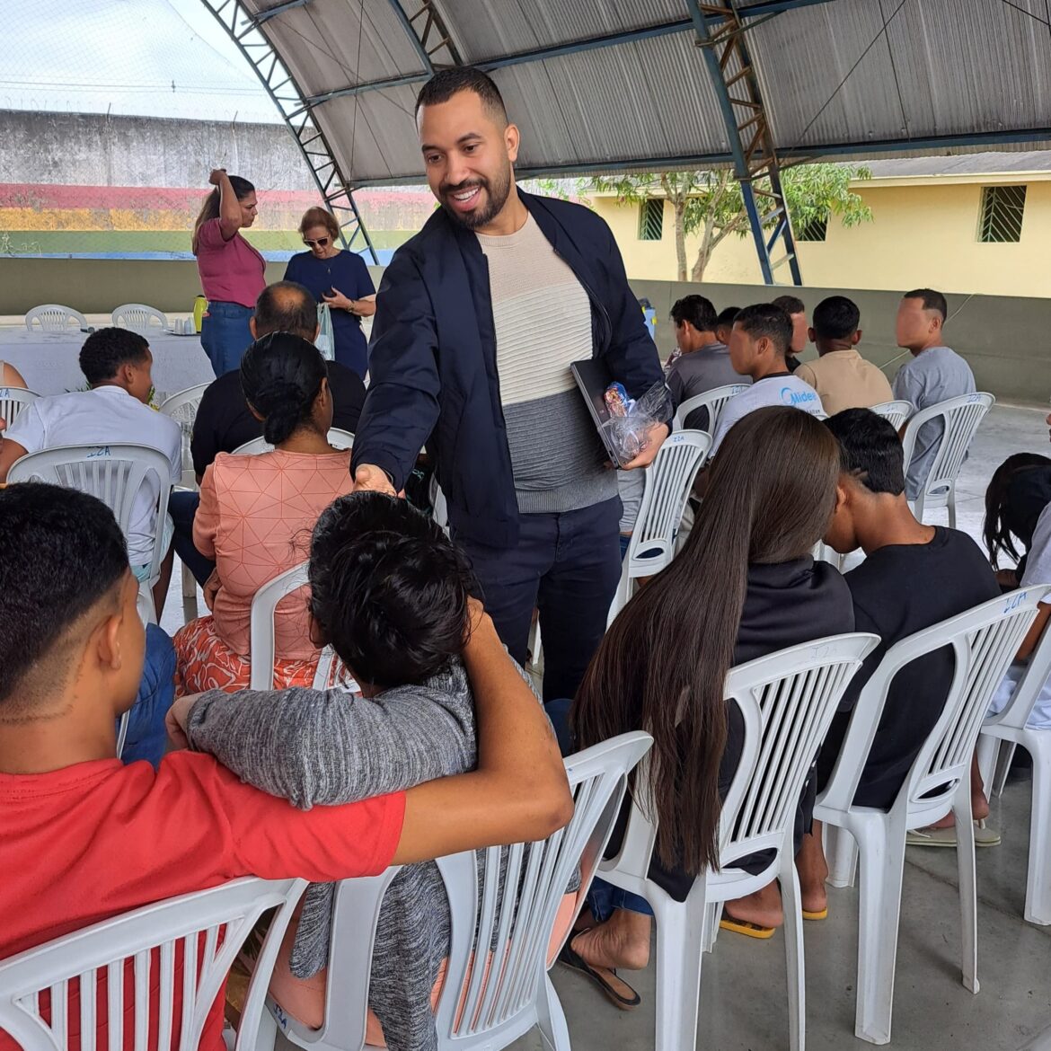 Funase recebe Gil do Vigor em unidades de Caruaru para contribuir com pesquisa de doutorado