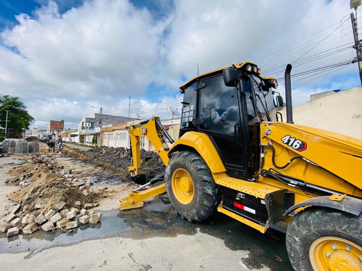 Prefeitura de Belo Jardim inicia construção de nova rede de saneamento na Vila Fernando de Abreu